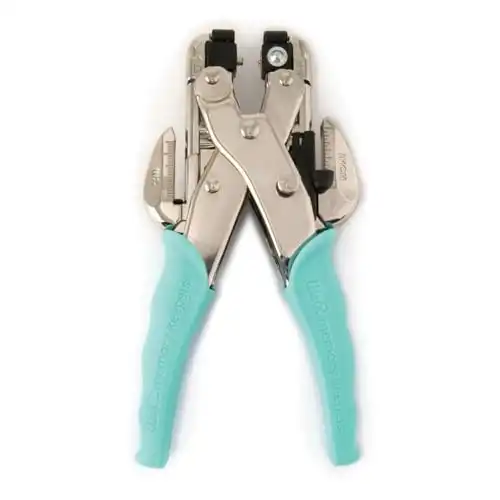 We R Memory Keepers- Crop-A-Dile Eyelet Setter and Snap Punch